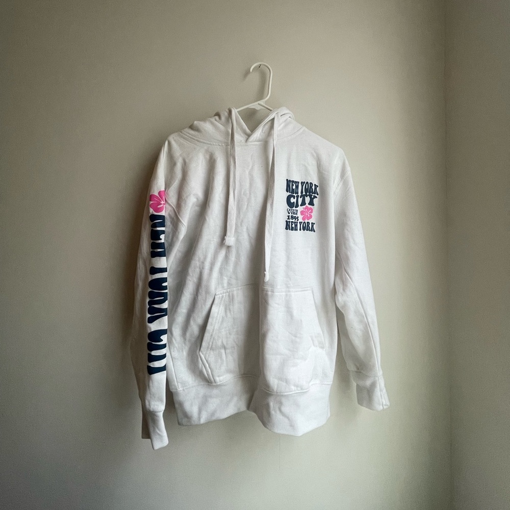 popular new york city hoodie🤍🌺🌐